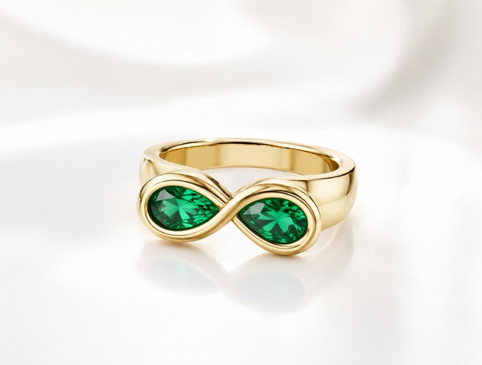 Pearfinity Natural Emerald Ring